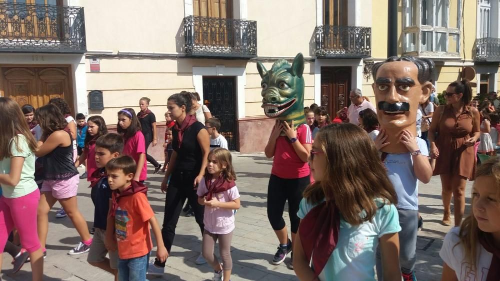 Pequeñas pisadas de la uva en Bullas