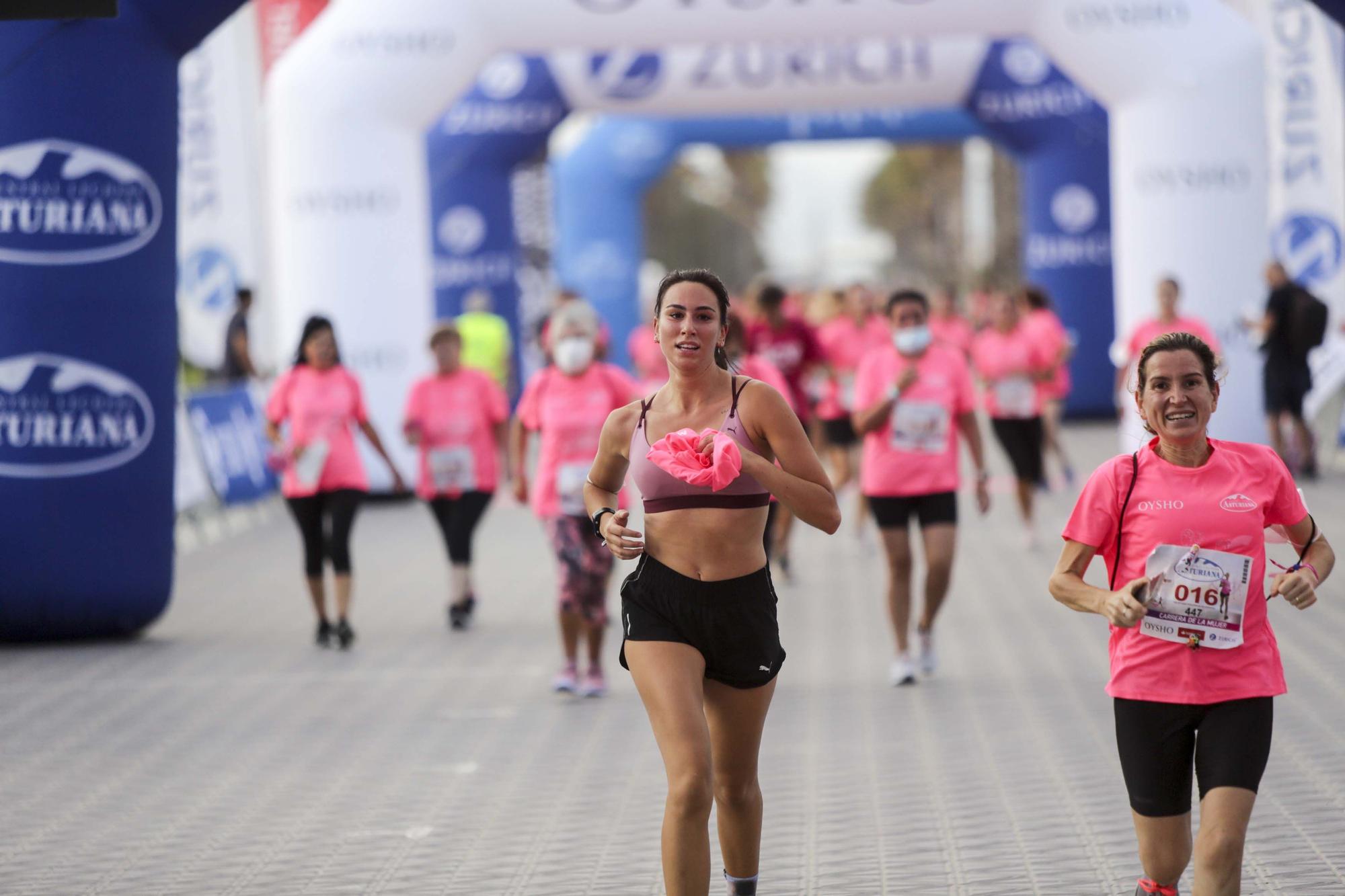 Las mejores imágenes de la carrera de la Mujer en València