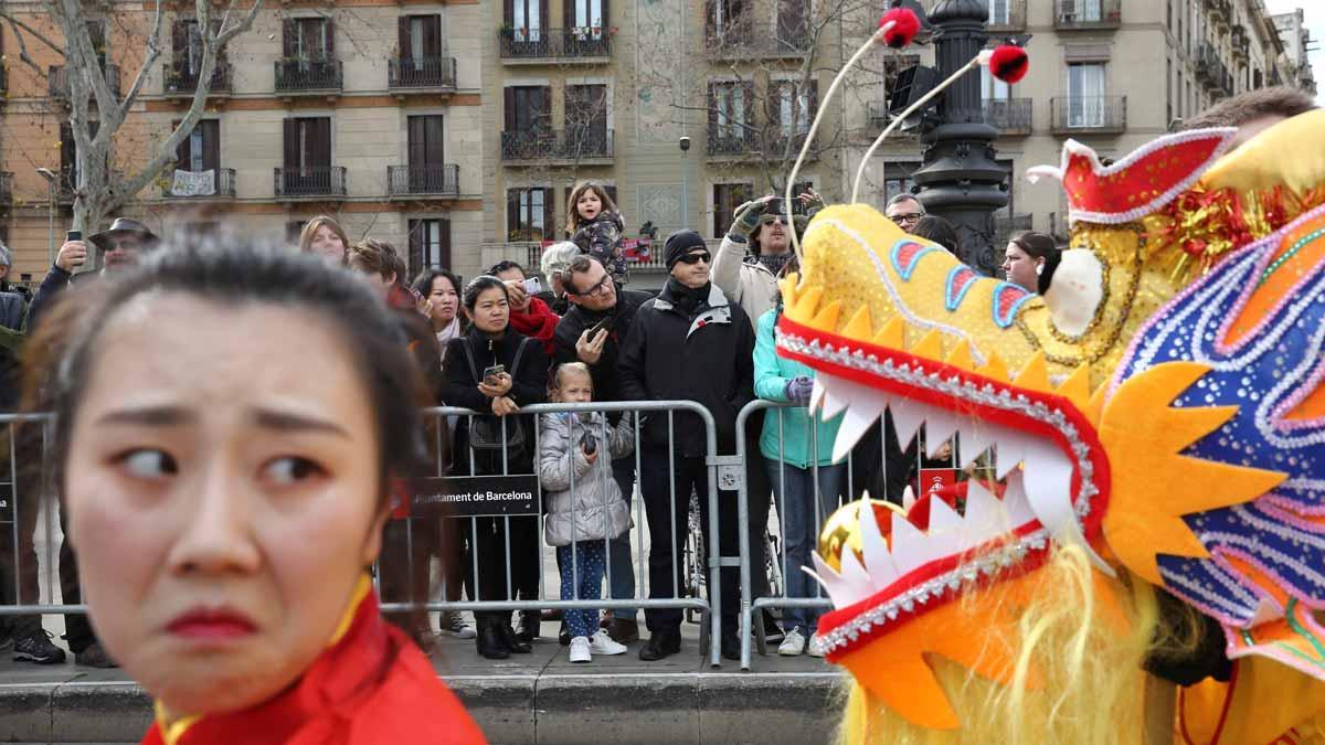 Celebración del Año Nuevo Chino en el Eixample de Barcelona.