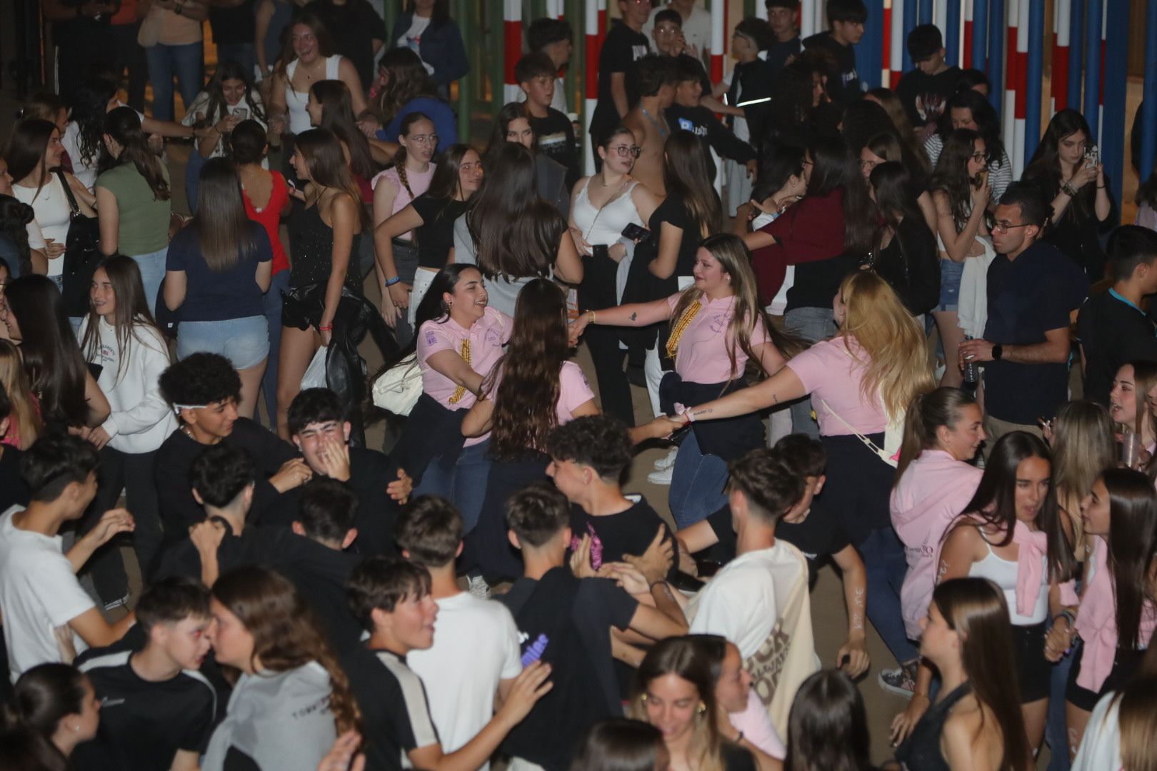 Galería de fotos: El Esclat de Festa inaugura por todo lo alto las fiestas de Almassora