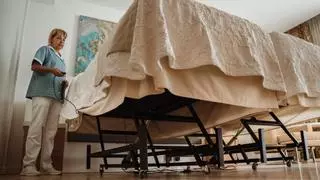 VÍDEO: Así son las camas elevables de las kellys que criticó la líder del PP Marga Prohens