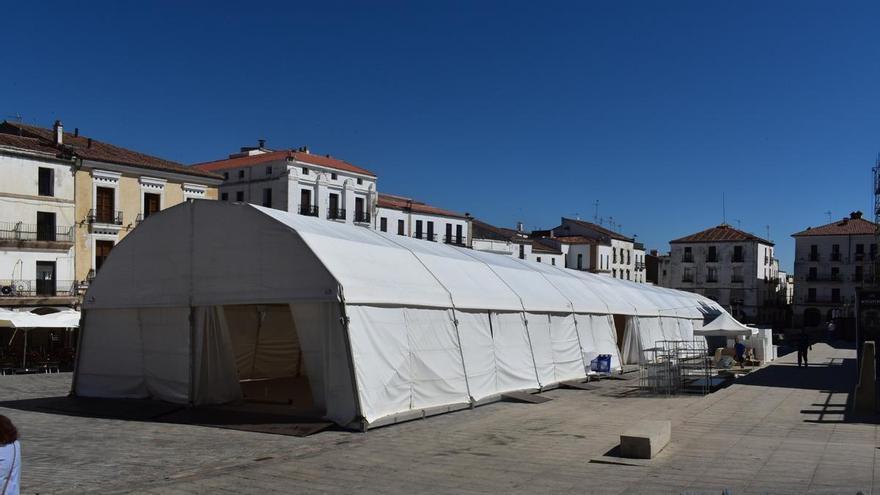 Vídeo | Así es la carpa gigante en Cáceres para Jato
