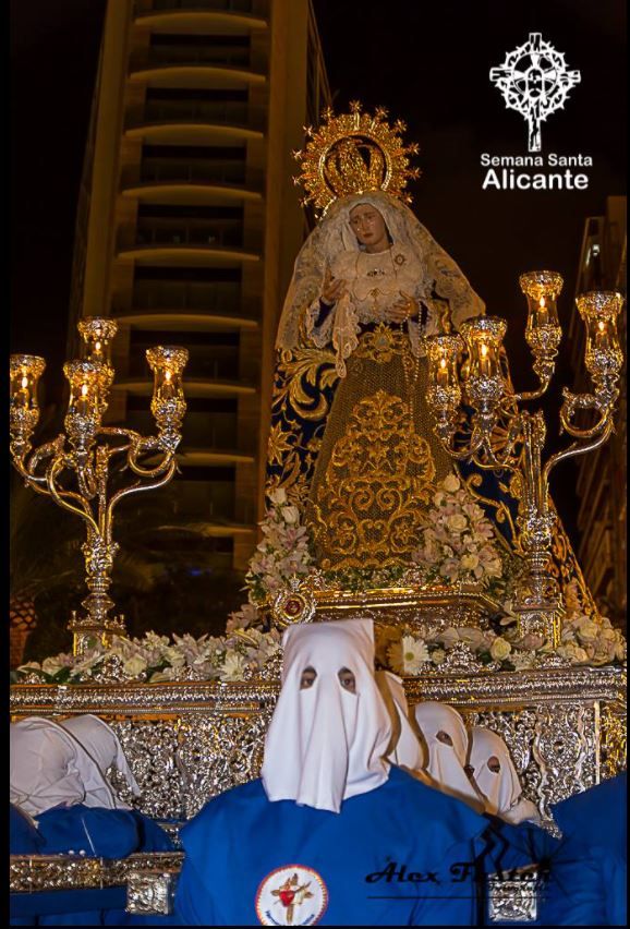 La Virgen en procesión, en la página de la Junta Mayor