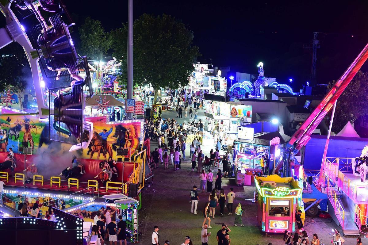 Fotogalería | Las imágenes de las cañas del sábado y el recinto ferial de Plasencia Fotogalería | Las imágenes de las cañas del sábado y el recinto ferial de Plasencia