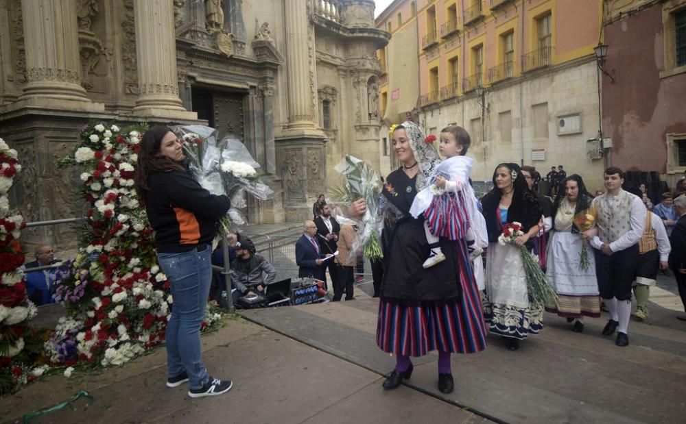 Ofrenda floral a la Morenica