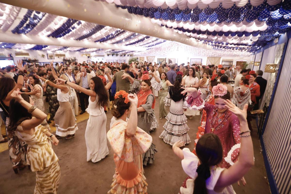 Baile, y mucha música, en la Feria de Córdoba