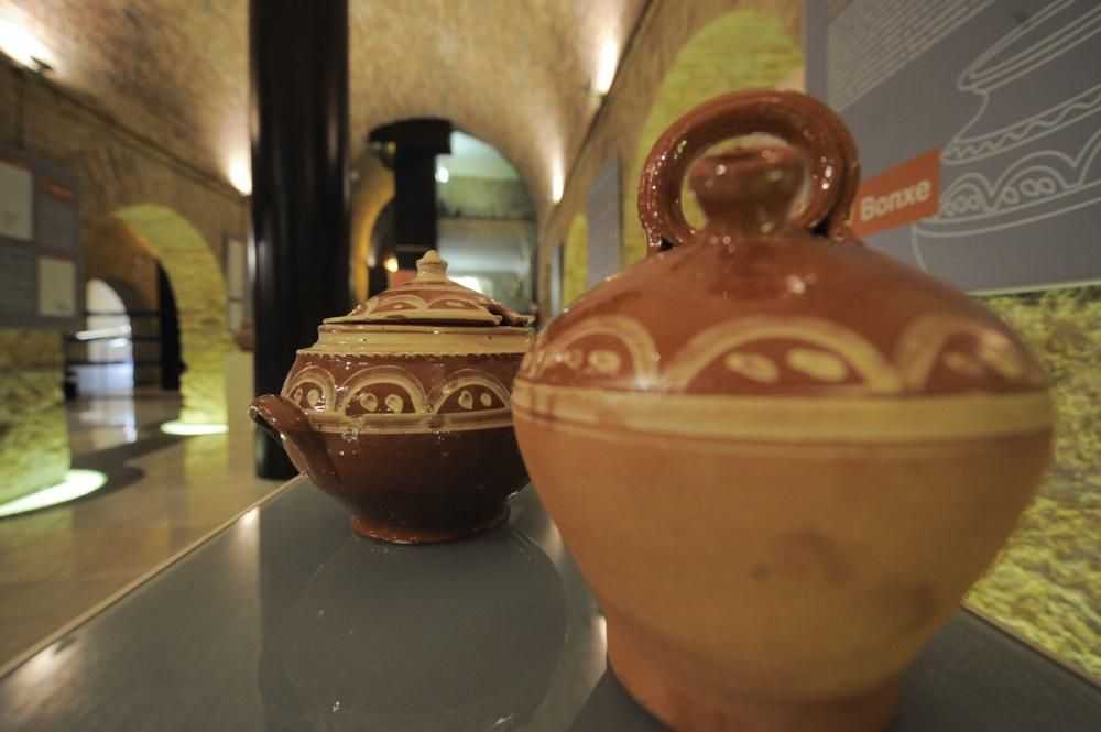 Exposición de cerámicas gallegas en el Auditorio