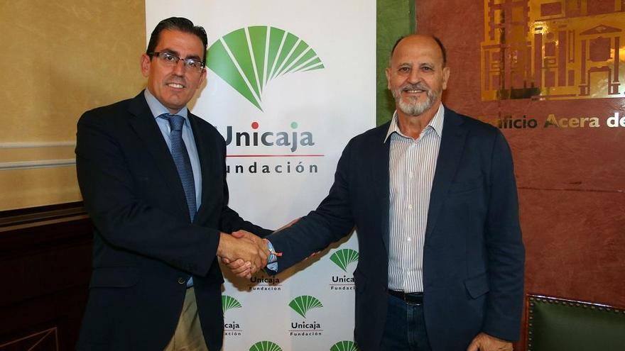 Sergio Corral y Lorenzo Esteban firman un convenio de colaboración entre la Fundación Unicaja y Aldeas Infantiles.