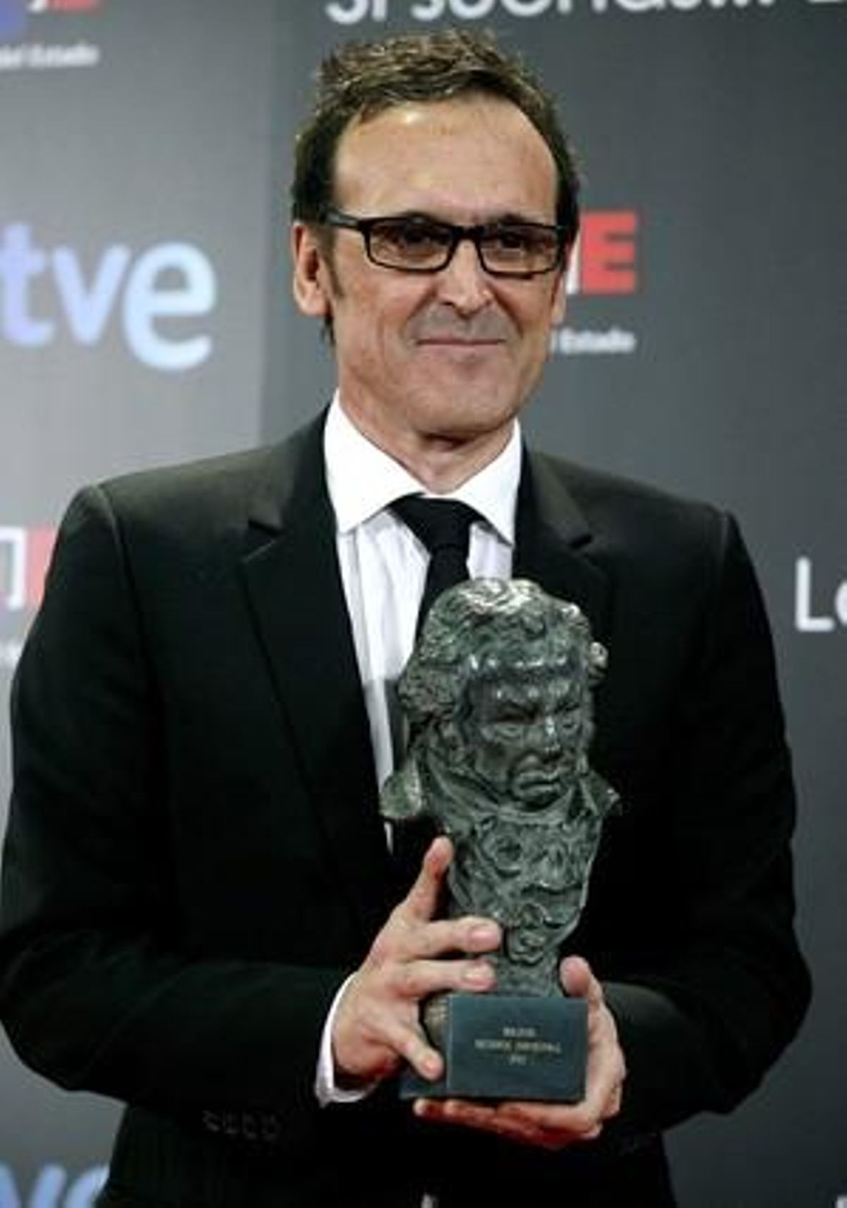 El compositor Alberto Iglesias, amb el seu premi.