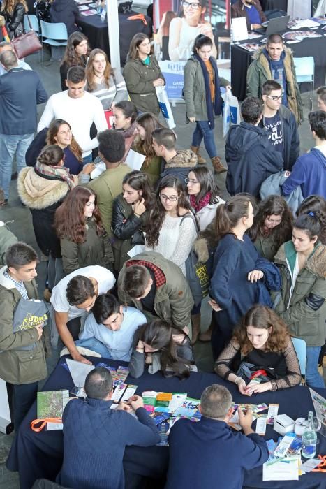 Treinta y cinco universidades echan sus redes en Vigo