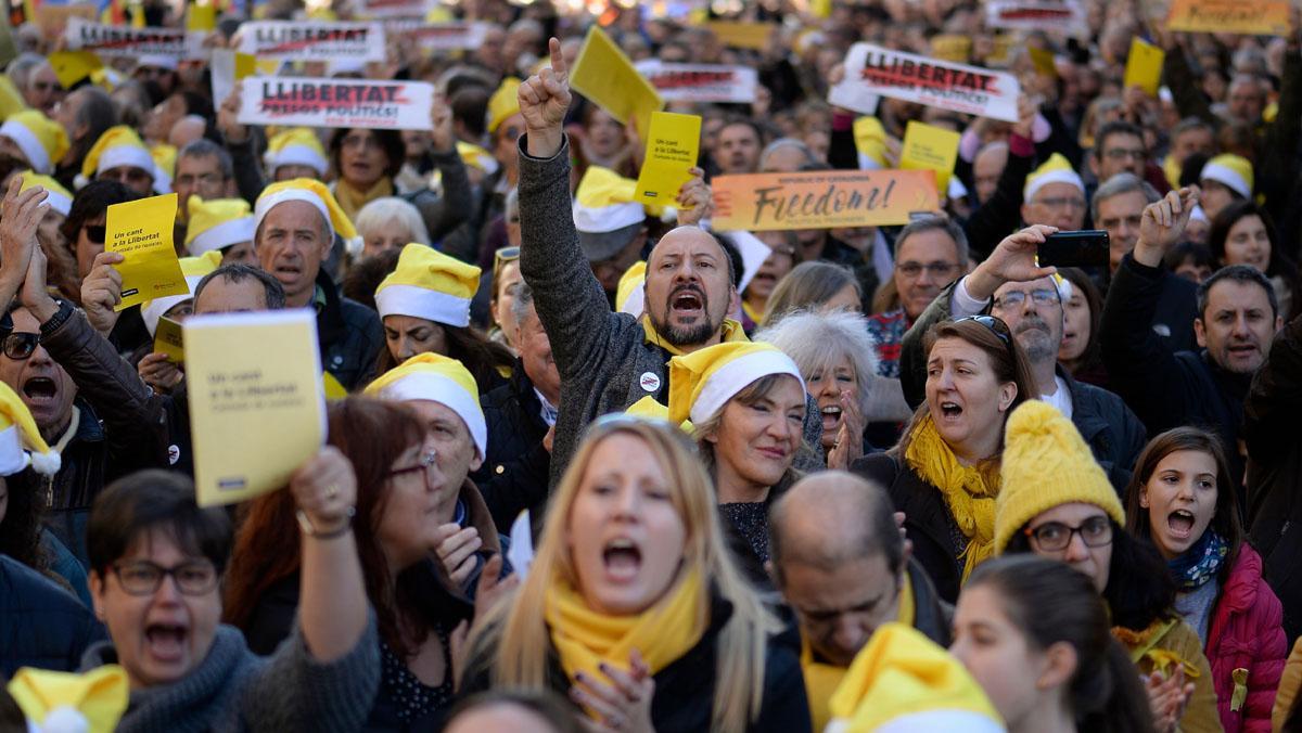 Marcel Mauri (Òmnium), ha demanat al govern de Rajoy que respecti els resultats de les eleccions catalanes i que, per tant, suspengui el 155 i tornin els presos a casa.