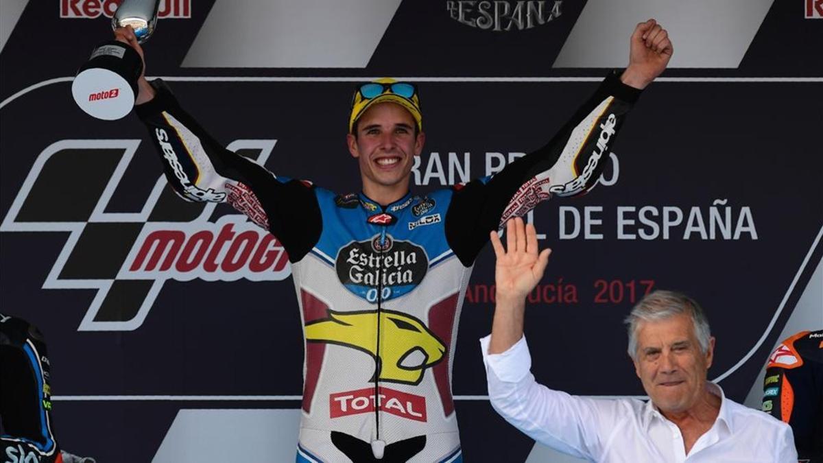 Álex Márquez, en lo alto del podio de Jerez