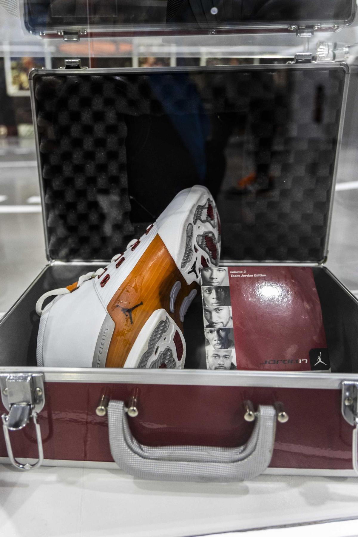 Michael Jordan aterriza en València