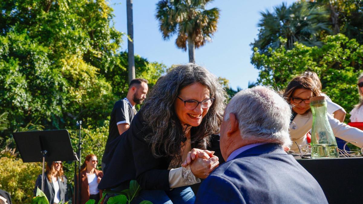 Mònica Oltra, en un acto junto a Sira Rego, Irene Montero y Janja Da Silva, en abril.