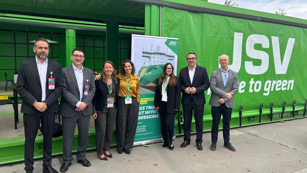 Una representación de PortCastelló participa en la feria Logitrans, que se celebra en Estambul.