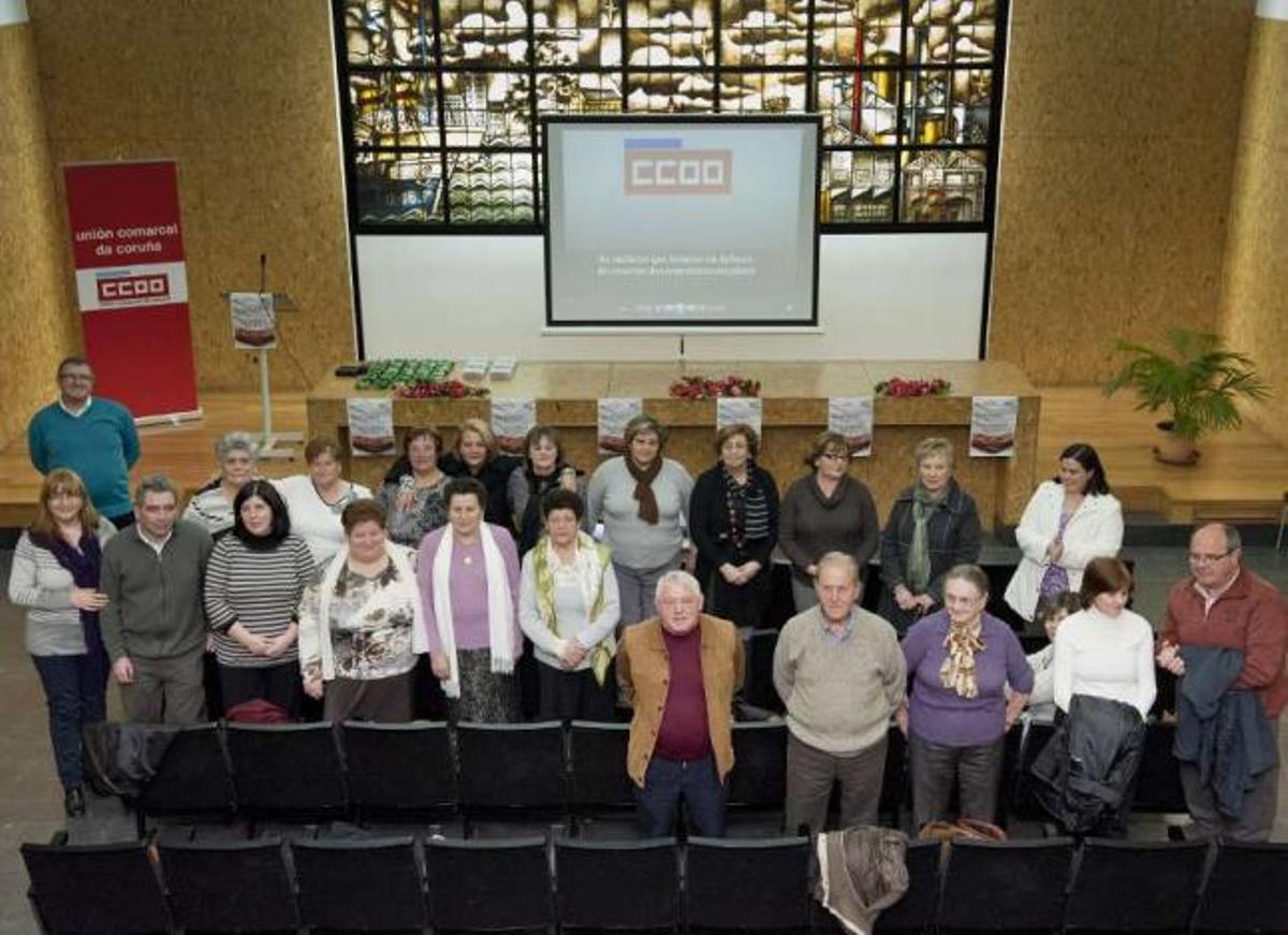 Homenaje de Comisiones Obreras a mujeres trabajadoras, ayer en el edificio de sindicatos. / fran martínez