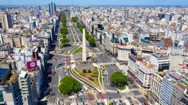 Un paseo por la Avenida más ancha del mundo