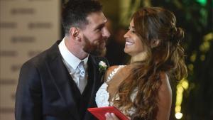 Leo Messi y su mujer Antonella Roccuzzo, minutos después de la boda.