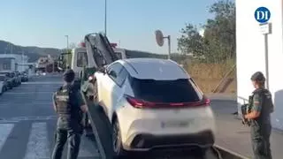 Golpe a los taxis pirata en Ibiza: 14 vehículos intervenidos