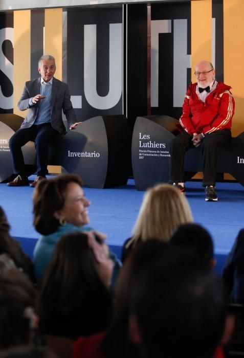 Les Luthiers visitan el colegio Condado de Noreña