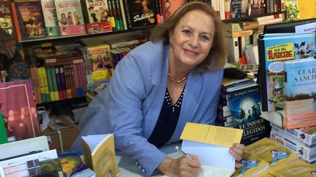 Ángeles García Antón, miembro de la Junta Directiva de la SEGG, coordinadora y autora del curso de cuidadores.