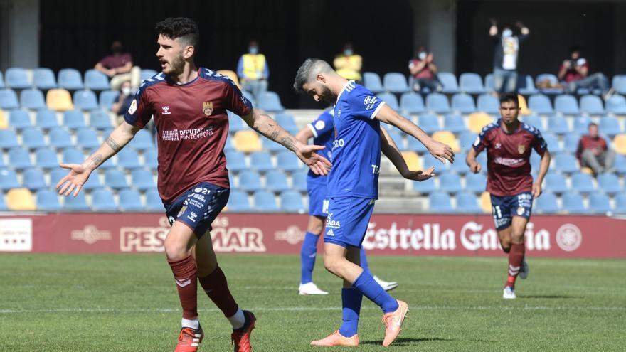 El Pontevedra gana 2-1 al Covadonga y se mantiene líder de la permanencia