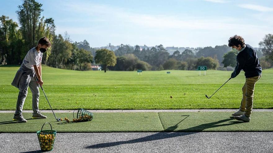 Oleiros reclamó el impuesto de actividades en vía ejecutiva al campo de golf de Xaz
