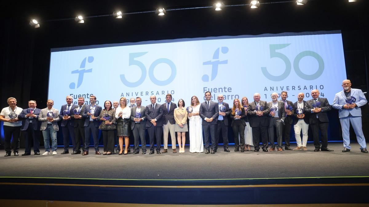 Foto de los premiados por sus 50 años en Fuente del Jarro