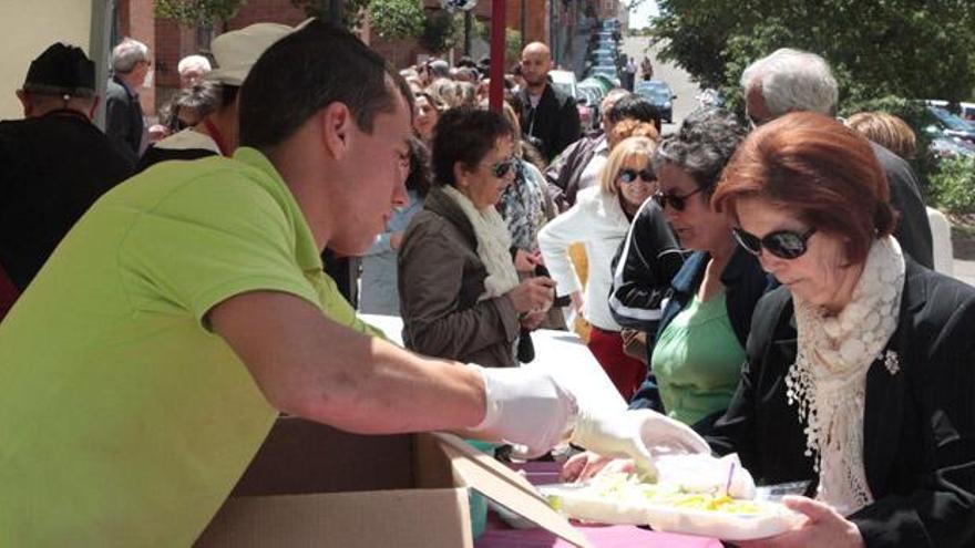 Paellada para cerrar las fiestas en Pantoja