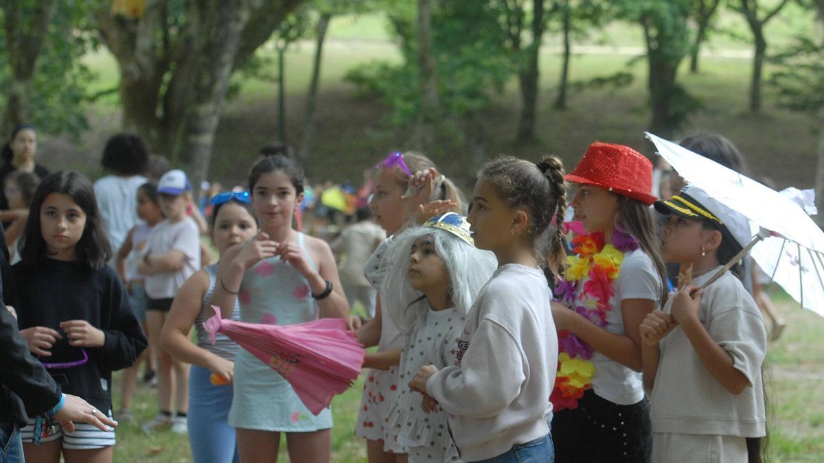 El alumnado del Pérez Viondi disfrutó de actividades y convivencia en Liñares.