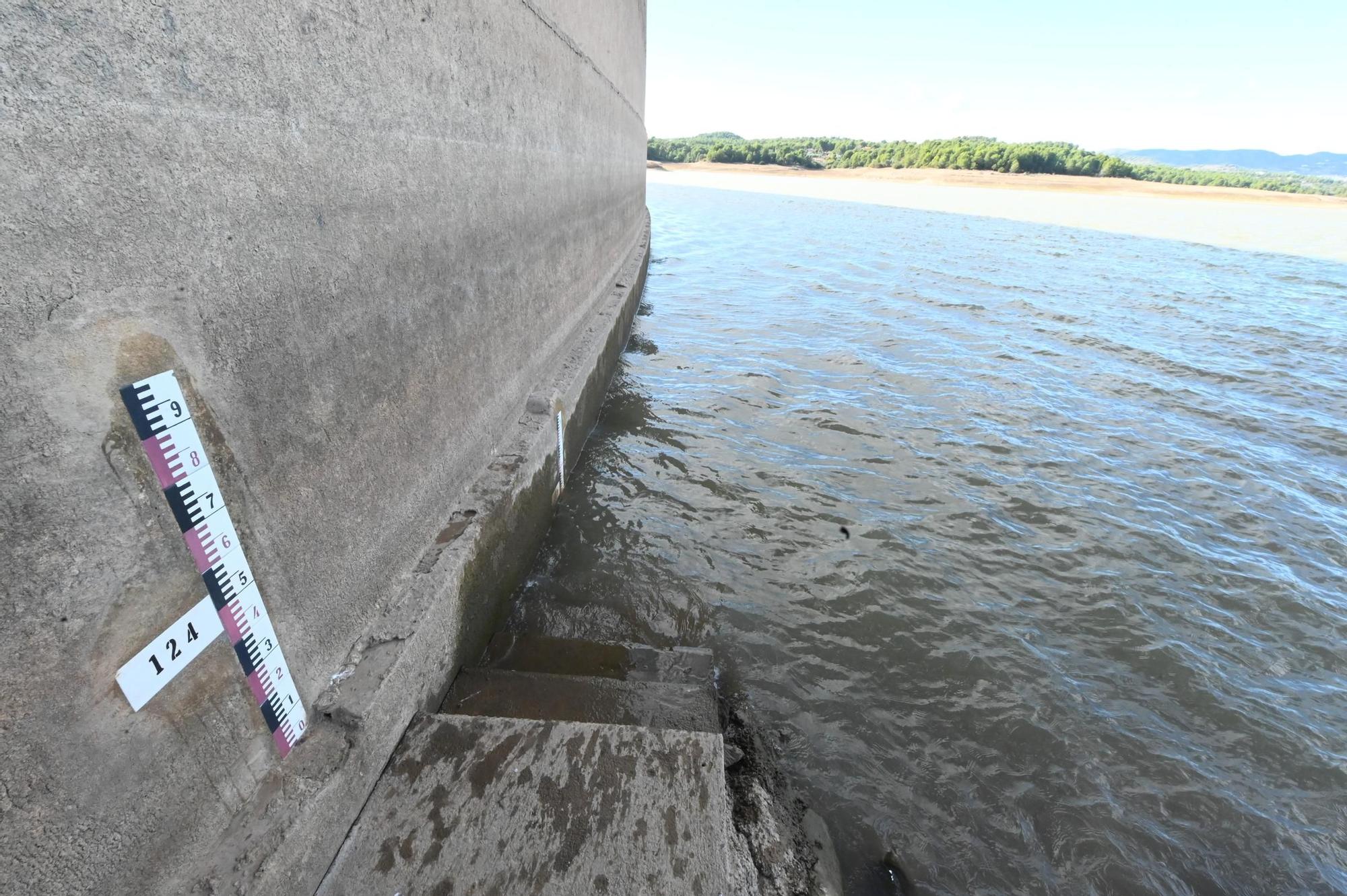 Preocupante estado del embalse de María Cristina