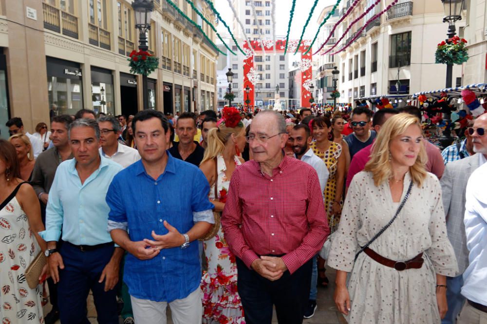 Paseo de Feria de Juanma Moreno por la calle Larios