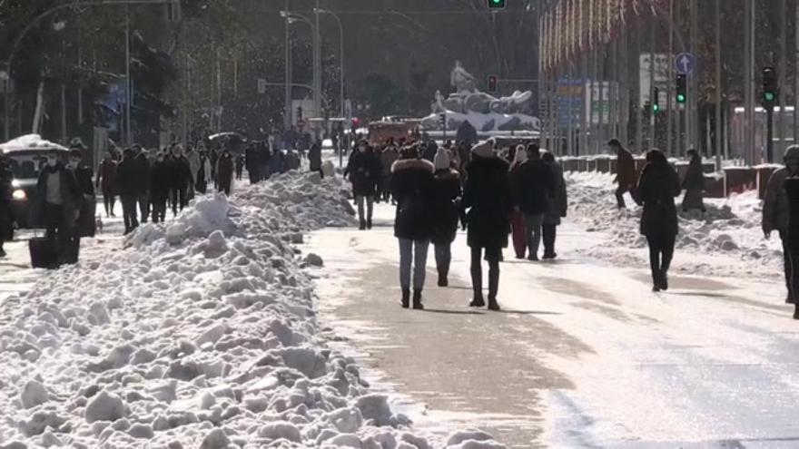 El hielo, tras la nevadas, es el principal riesgo para retomar la normalidad