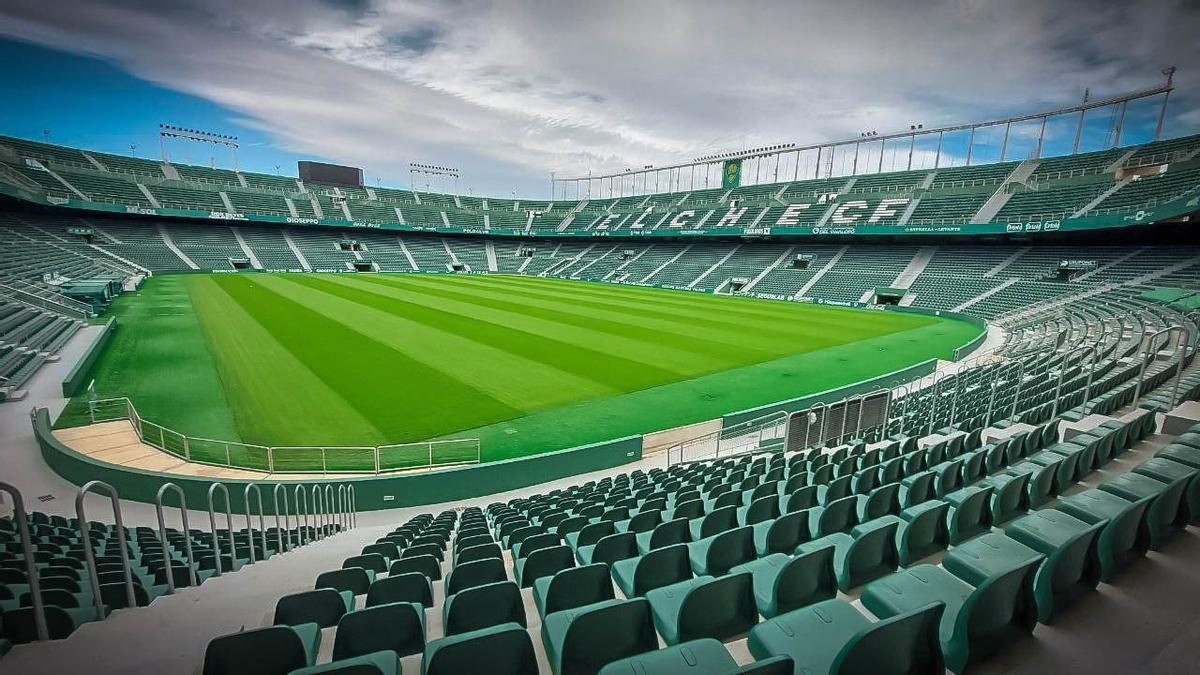 El estadio Martínez Valero, en una imagen panorámica de esta misma semana