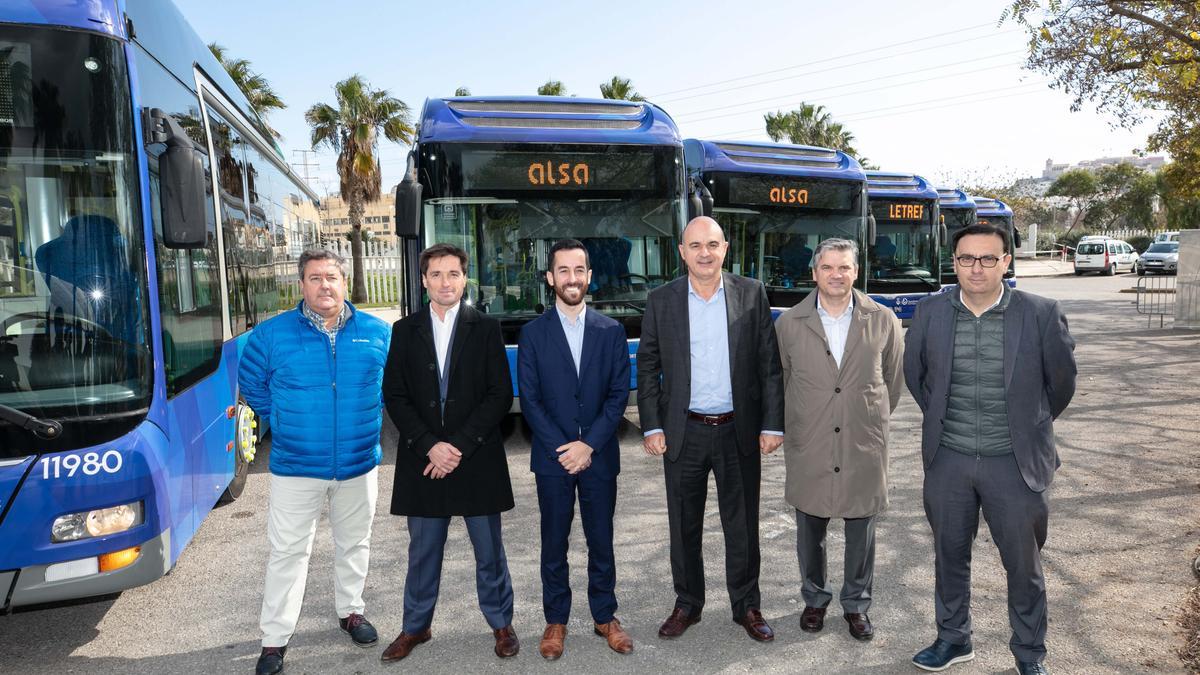 Galería de imágenes de los nuevos autobuses híbridos para Ibiza