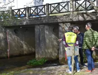 Blindan a las inundaciones el paseo fluvial de Bertamiráns con mediciones del río al minuto