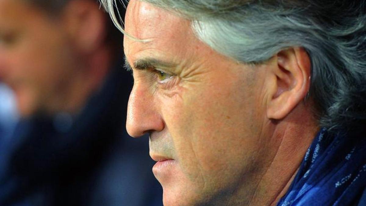 Roberto Mancini seguirá en el banquillo del Inter de Milán