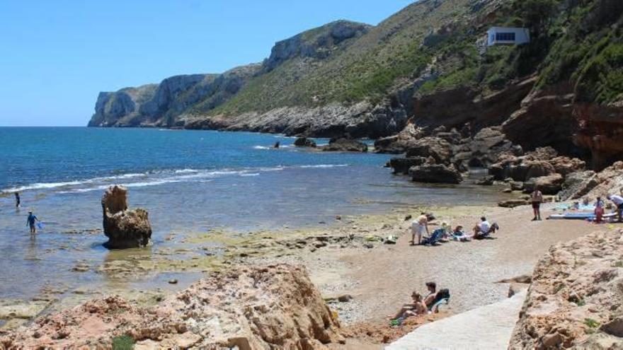 Doscientos socorristas vigilarán este verano las playas de la Marina Alta