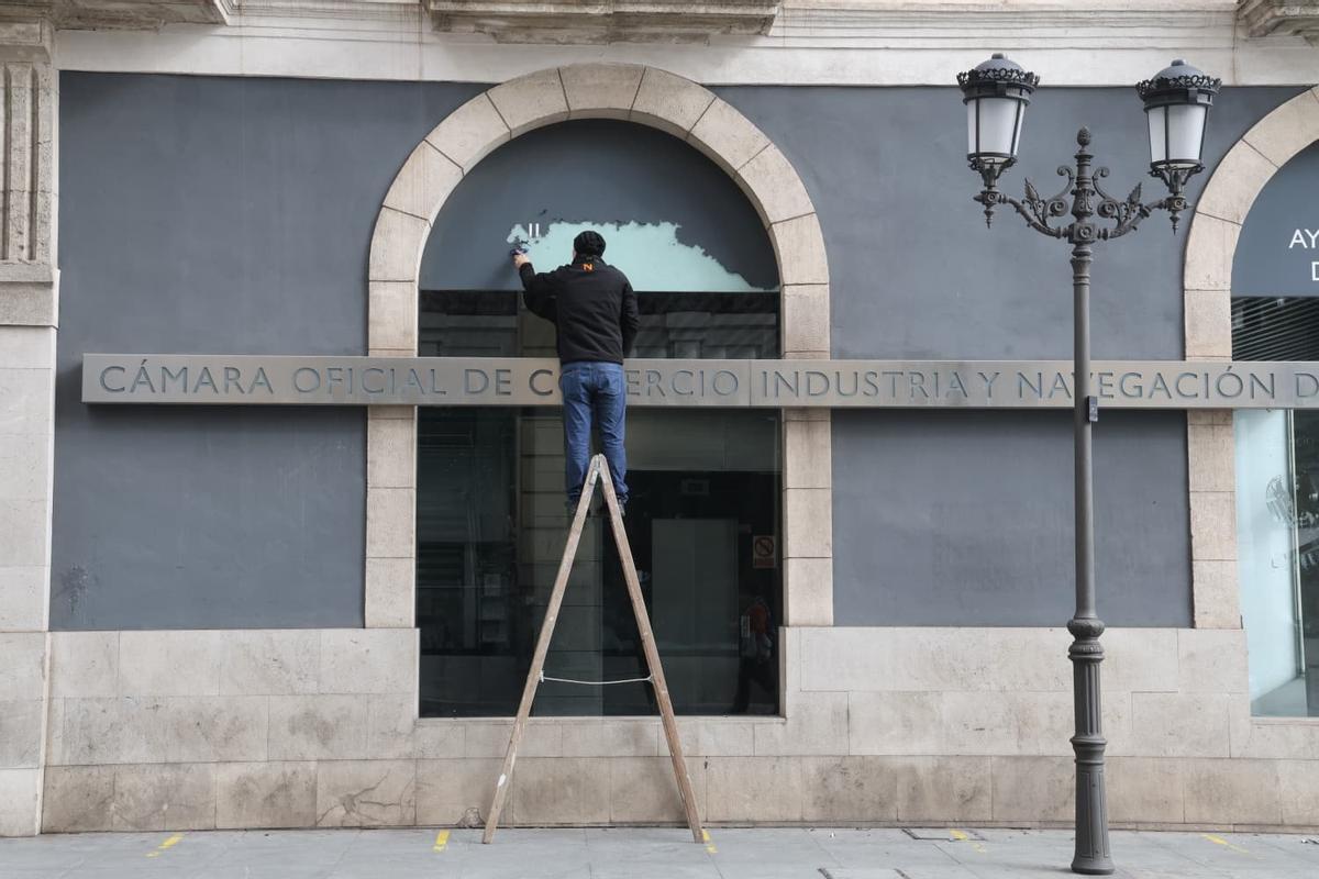 El Palas vuelve a cambiar de imagen: adiós Ayuntamiento de Alicante, hola Cámara de Comercio