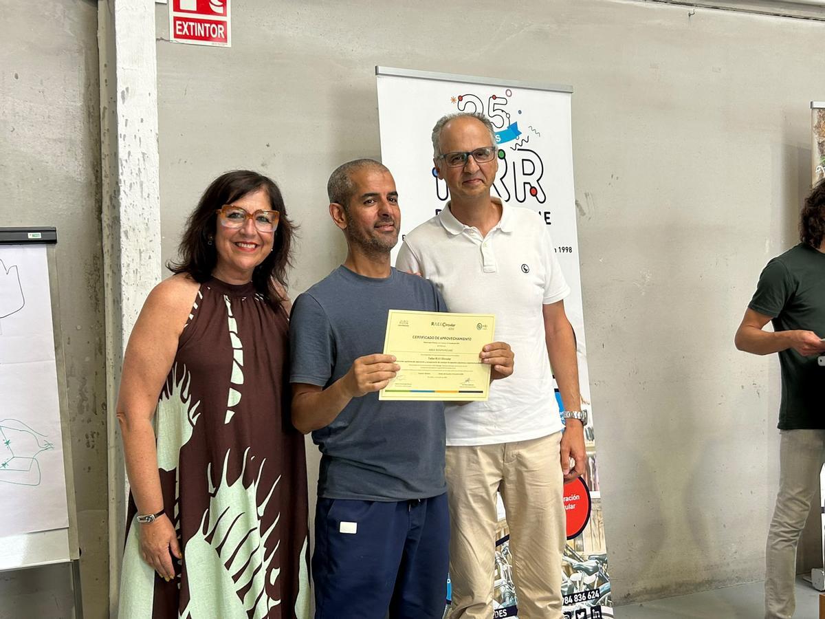 EN IMÁGENES: El pionero taller de Riquirraque en Castrillón celebra su primera promoción de graduados