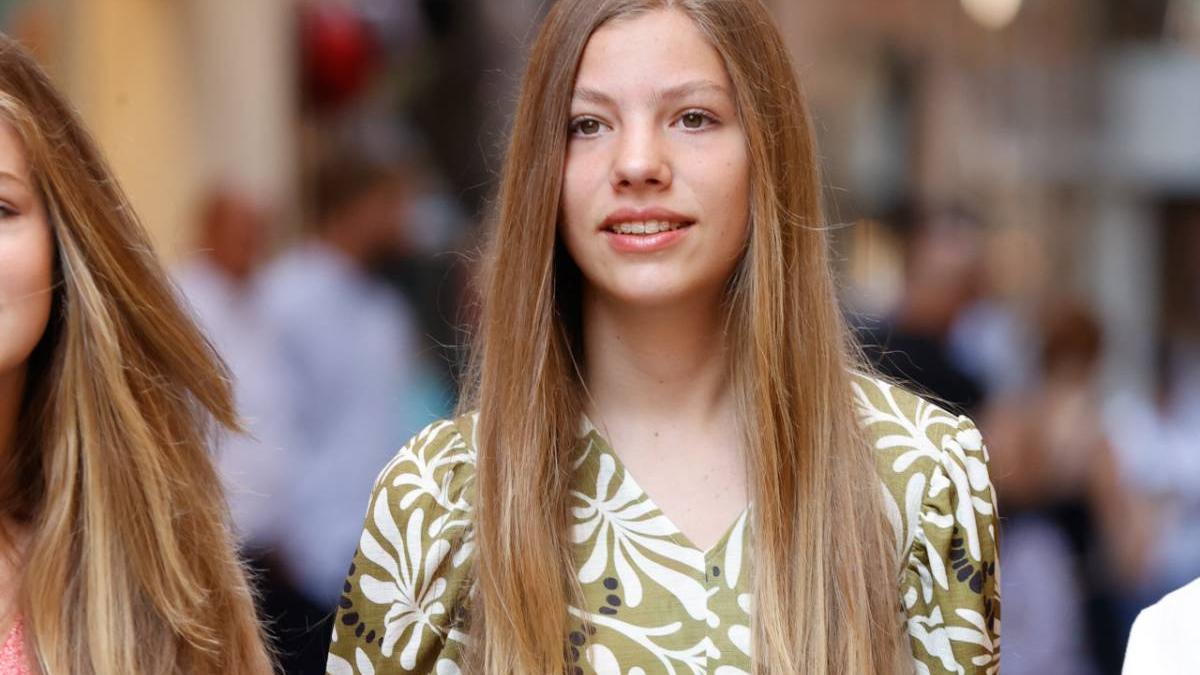 La infanta Sofía paseando por las calles de Mallorca