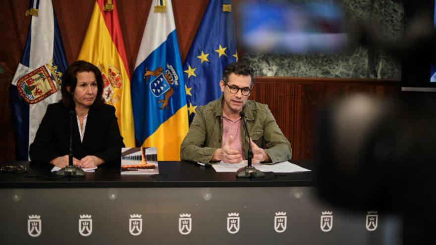 Concepción Rivero y Gilberto González, ayer durante la rueda de prensa.