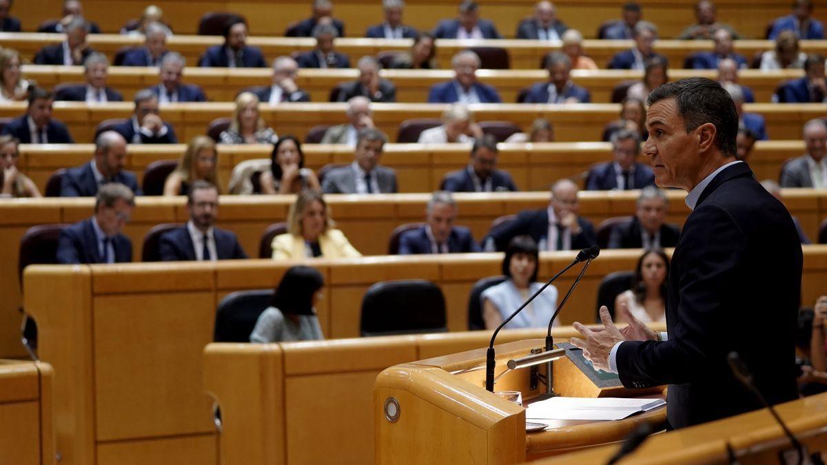 El presidente del Gobierno en un pleno del Senado