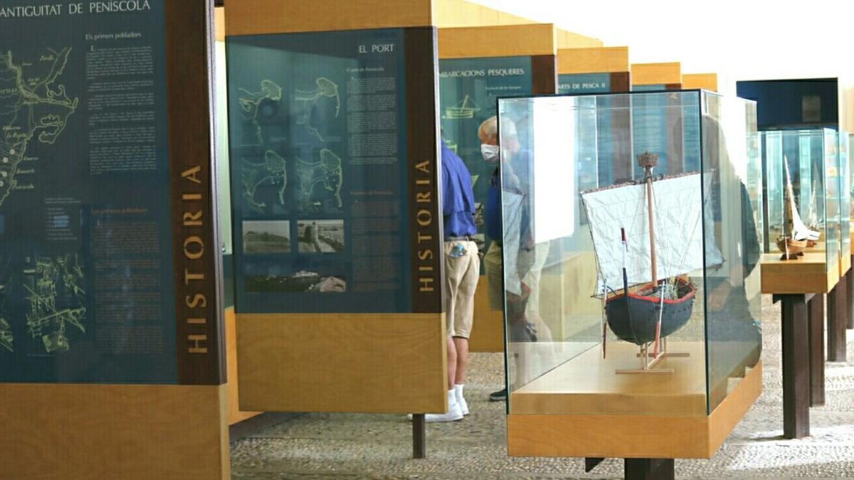 Las instalaciones del Museu de la Mar están certificadas como Centro Azul y acogen una exposición permanente formada por maquetas de naves, documentos, medios audiovisuales y piezas únicas.