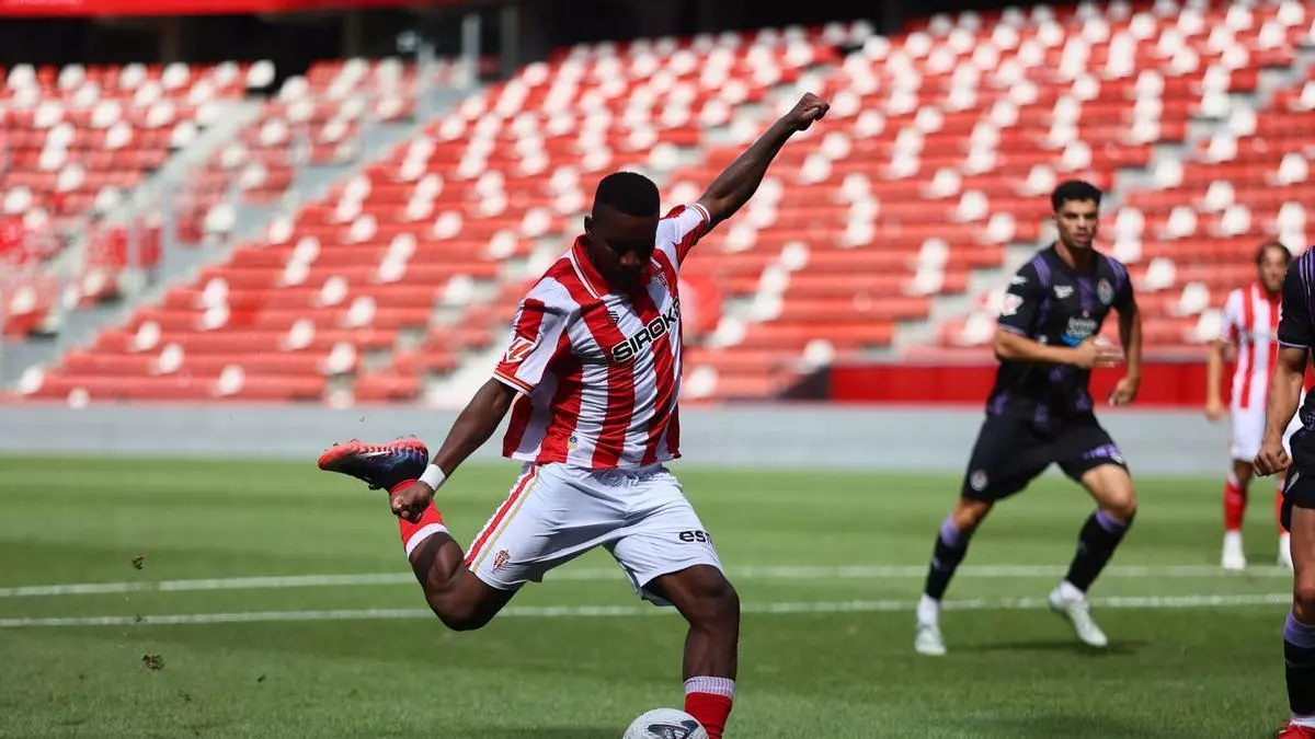 El Sporting muestra sus dos caras para cerrar la pretemporada: derrota abultada (2-4) ante un Valladolid que remontó el partido en cuatro minutos