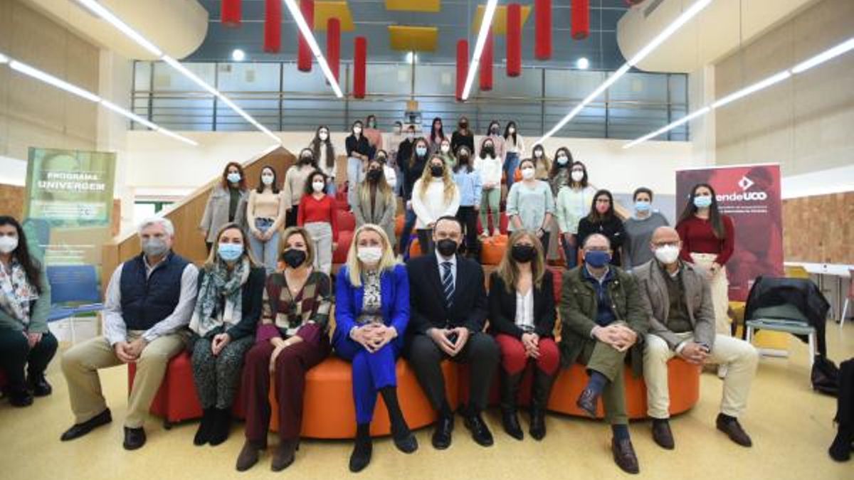 Foto de familia de la presentación de Univergem.