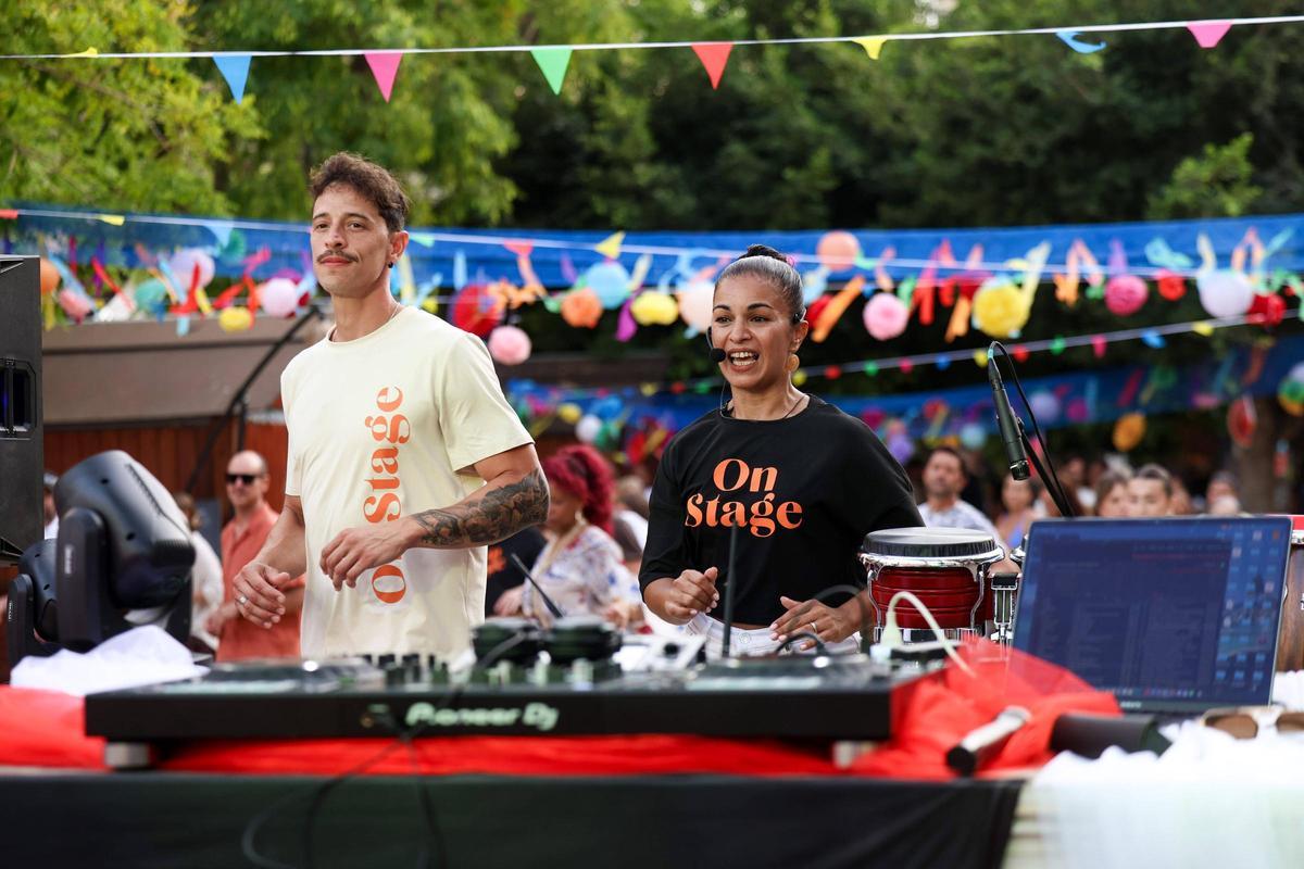 Todas las imágenes de 'Sazón, amb Ritme de Barri', fiesta de música latina en ibiza