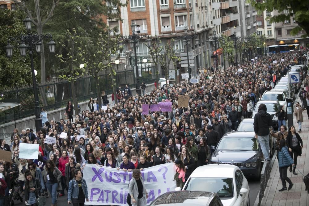 Concentración contra la sentencia a La Manada en Oviedo