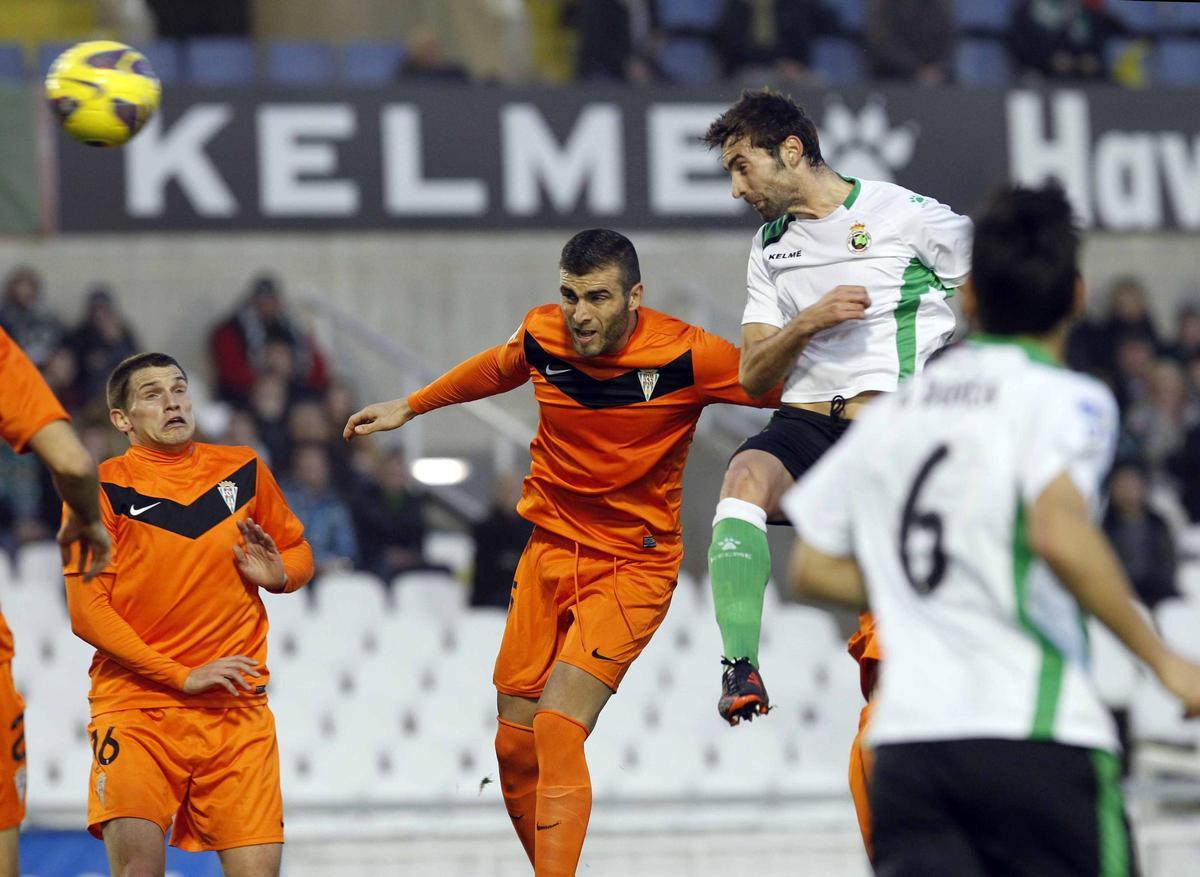 El Córdoba CF logró su único triunfo en El Sardinero en su última visita, en enero del 2013. El Córdoba CF logró su único triunfo en El Sardinero en su última visita, en enero del 2013.