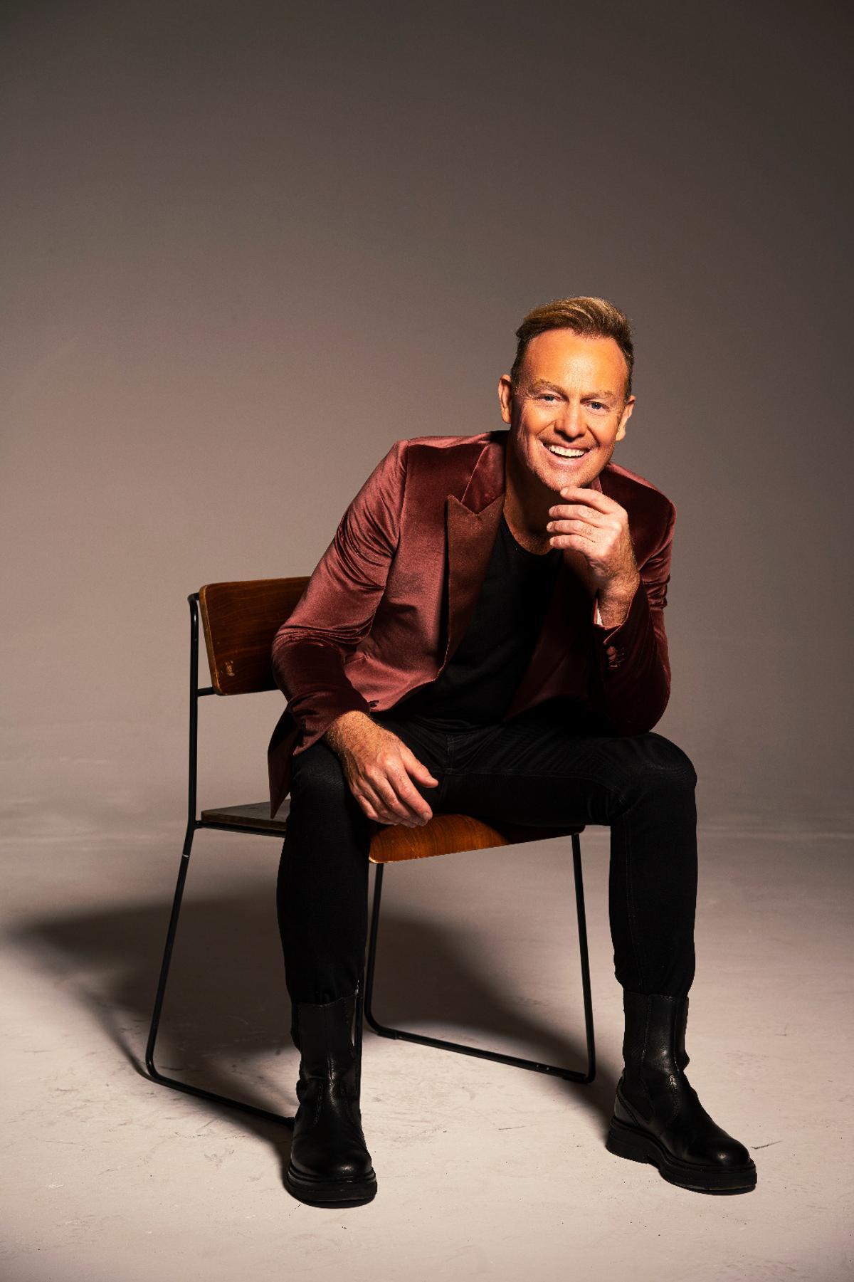El conocido actor y cantante Jason Donovan